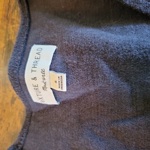 Madewell Black Blouse with Chic Silhouette - Picture 6 of 7